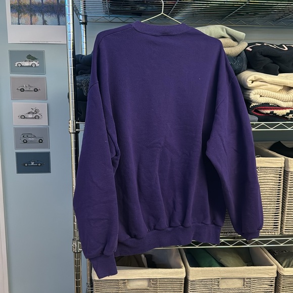 MOUNTAIN CLIMBER PURPLE CREWNECK XL - Picture 3 of 3